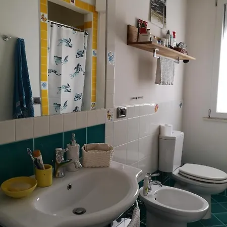 Stanza Il Melo In Fiore Habitación en casa particular *