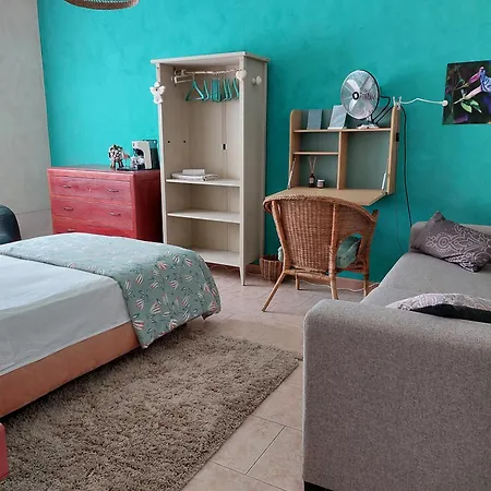 Séjour chez l'habitant Stanza Il Melo In Fiore